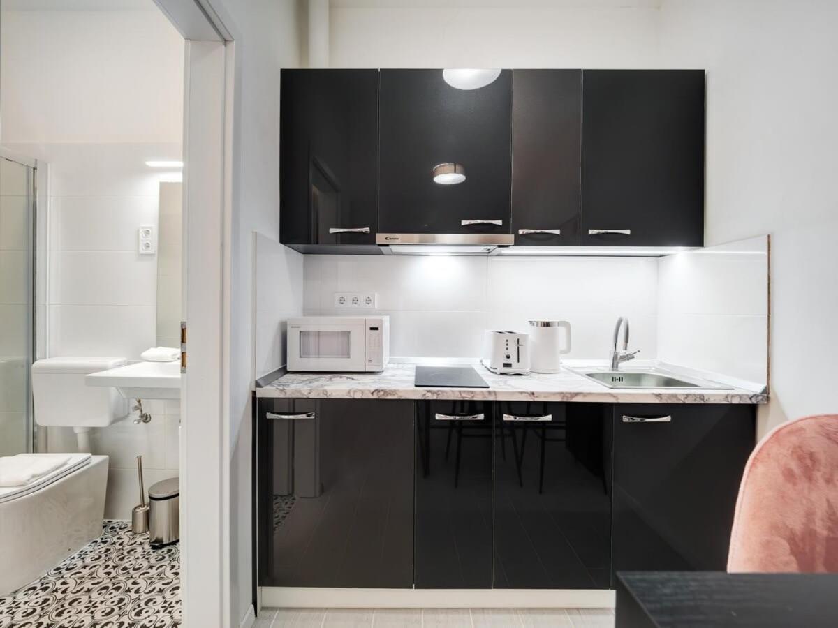 Cute Central Studio With Ac Budapest Exterior photo